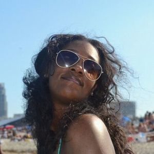 Meet your Posher, Lakia